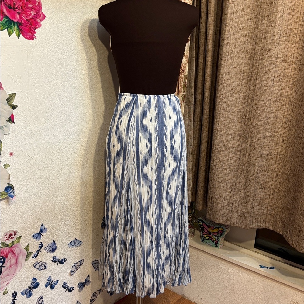 Ruby Rd. Petite Blue And White Patterned Maxi Ski… - image 7